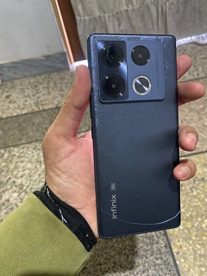 note 40 pro plus 5g 7