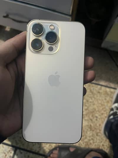 iPhone 13 Pro jv 10/10 condition only battery change