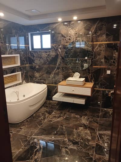 A House Of 1 Kanal In Rs. 79000000