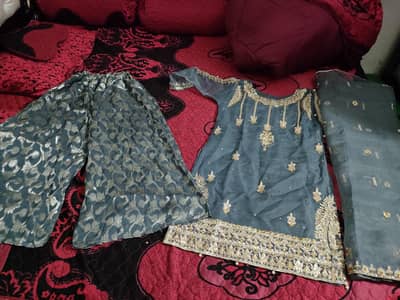 Three piece dress organs