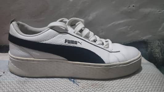 original puma used  shoes