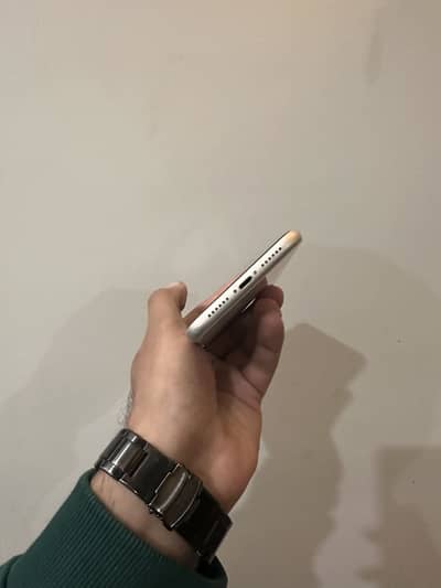 iPhone 11 64 Gb pta approved 9.10 condition