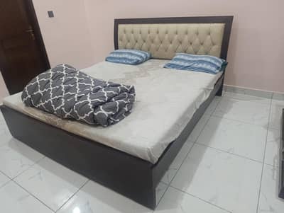 bed with mattress for sell