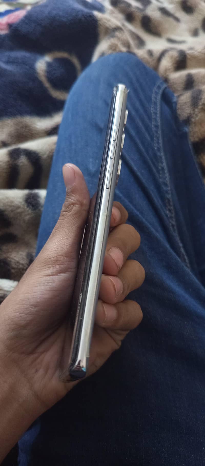 Techno camon 40 pro 2