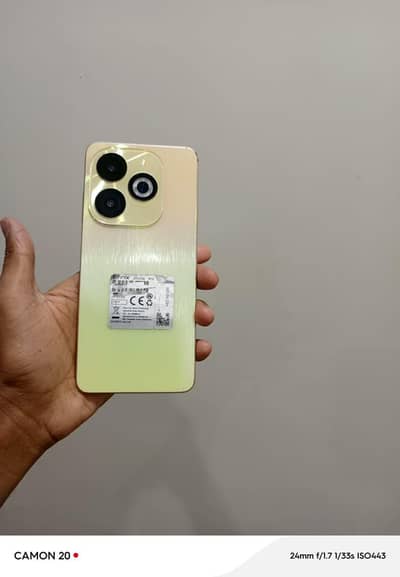 Infinix smart 8 pro  4+128 with box