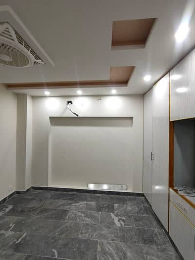 3 Marla Flat, Upper Portion for Rent on Bedian Road, Lidhar