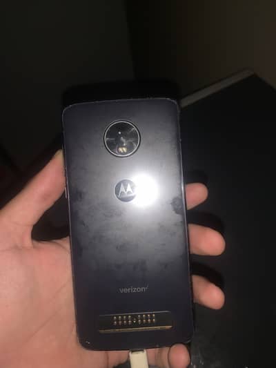 Motorola Moto Z4 | screen color issue whatsapp only