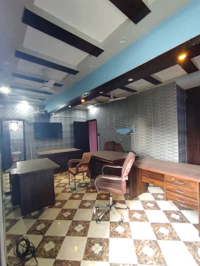 Avail Yourself A Great 1400 Square Feet Flat In Clifton Block 3