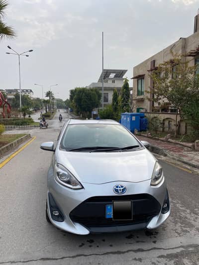 Antique Toyota Aqua 2018