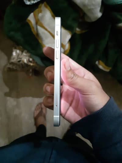 iPhone 12 factory unlock