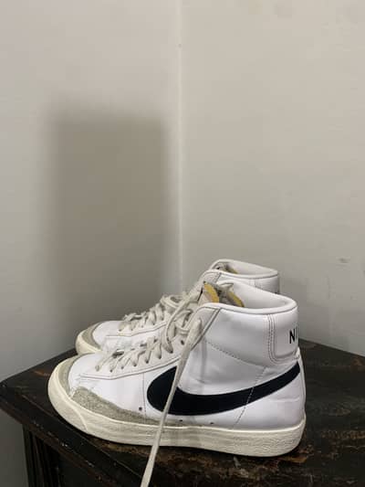 NIKE BLAZZERS WHITE EDITION
