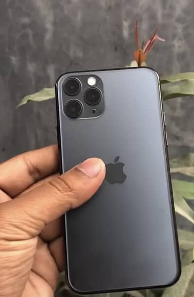 Iphone 11 pro factory unlock