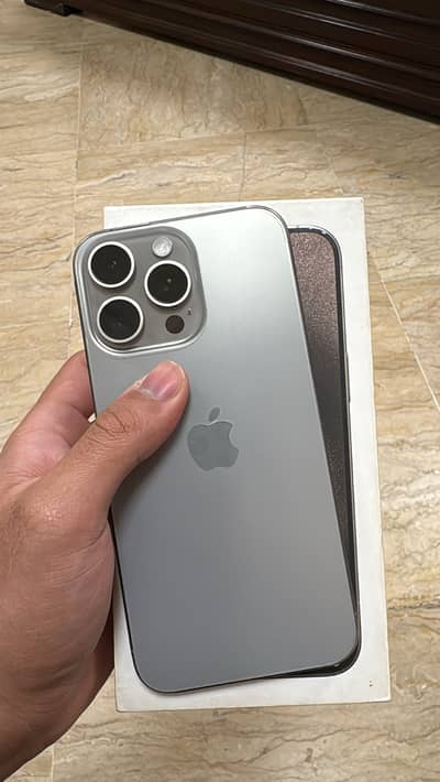 Iphone 15 pro max Non pta Natural titanium
