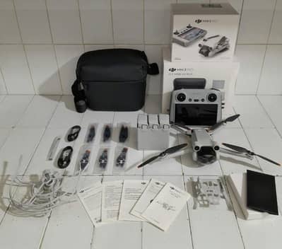 DJI mini 3 pro 3 better urgent sale