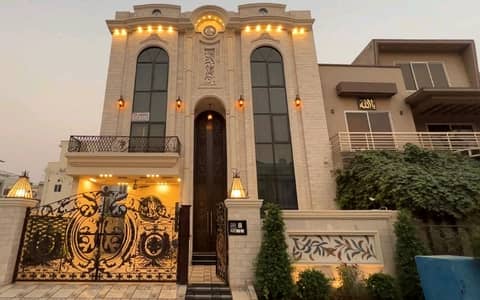 Prime Location House Of 10 Marla In Citi Housing Society For sale