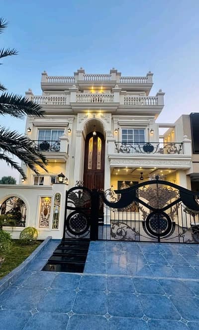 Prime Location House Sized 10 Marla Available In Citi Housing Society