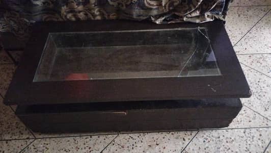 centre table for urgent sale 8/10