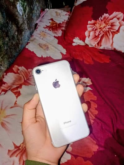 iPhone 7 32GB 84 battery health