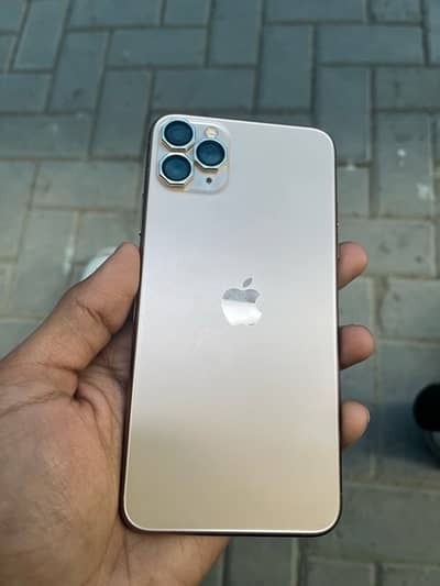 IPhone 11 pro max Gold color