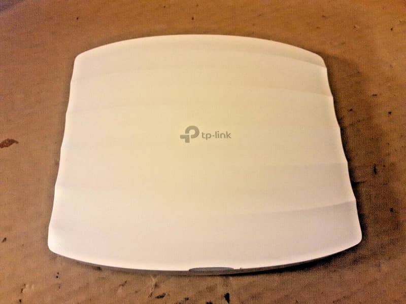 Tp link EAP110 ceiling router/ap 0