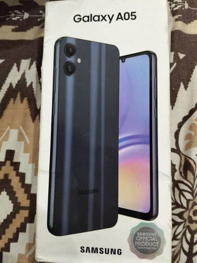 Samsung A05 4gb 128gb black cloure