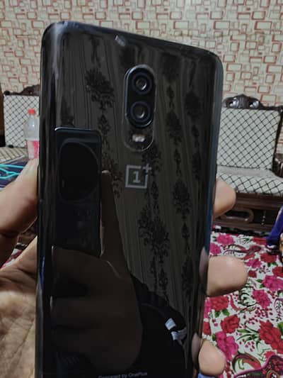 I'm selling my OnePlus 6t