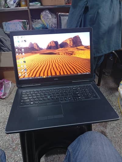Dell precesion 7710 laptop workstation 24, 512gb 4gb Graphics