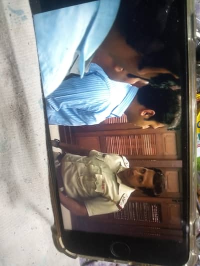 iphon 7 plus 128gb  NON PTA fress 10/10 black adition