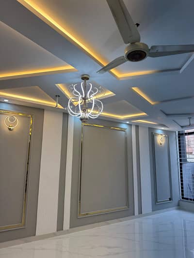 Modern 5 Marla Upper Portion For Rent Near Main Boulevard Park View City