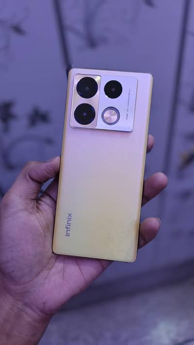 Infinix Note 40 Pro