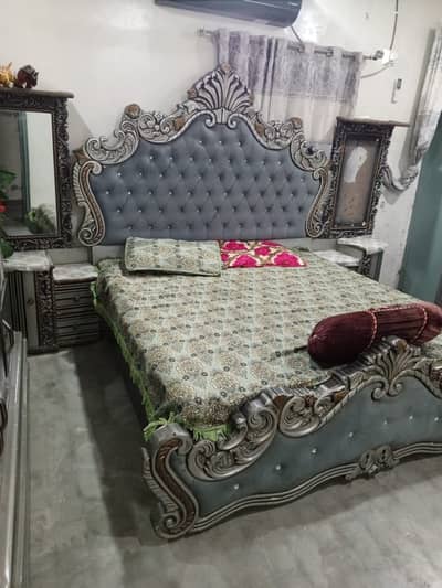 Decot Bed, Side Tables, Dressing Table and Showcase