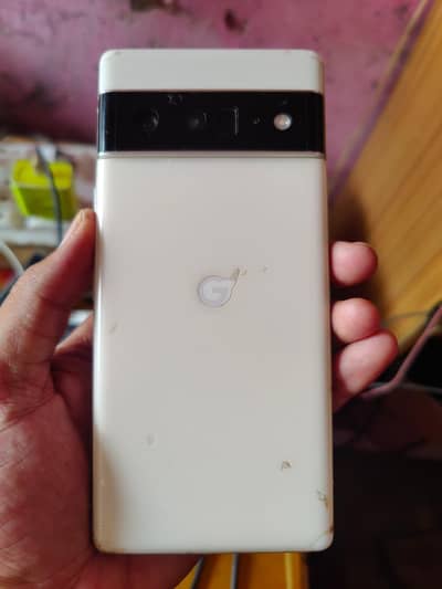 Google Pixel 6 Pro 8GB RAM 128GB Storage – Excellent Condition