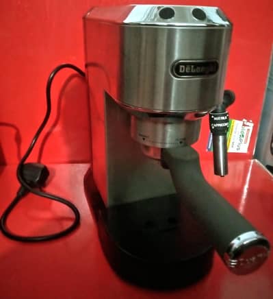 U. K imported Delonghi Machine. (Fee Home Delivery)