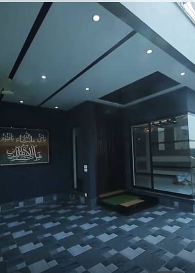 10 Marla Elegant House for Rent | DHA Phase 7 Prime Location