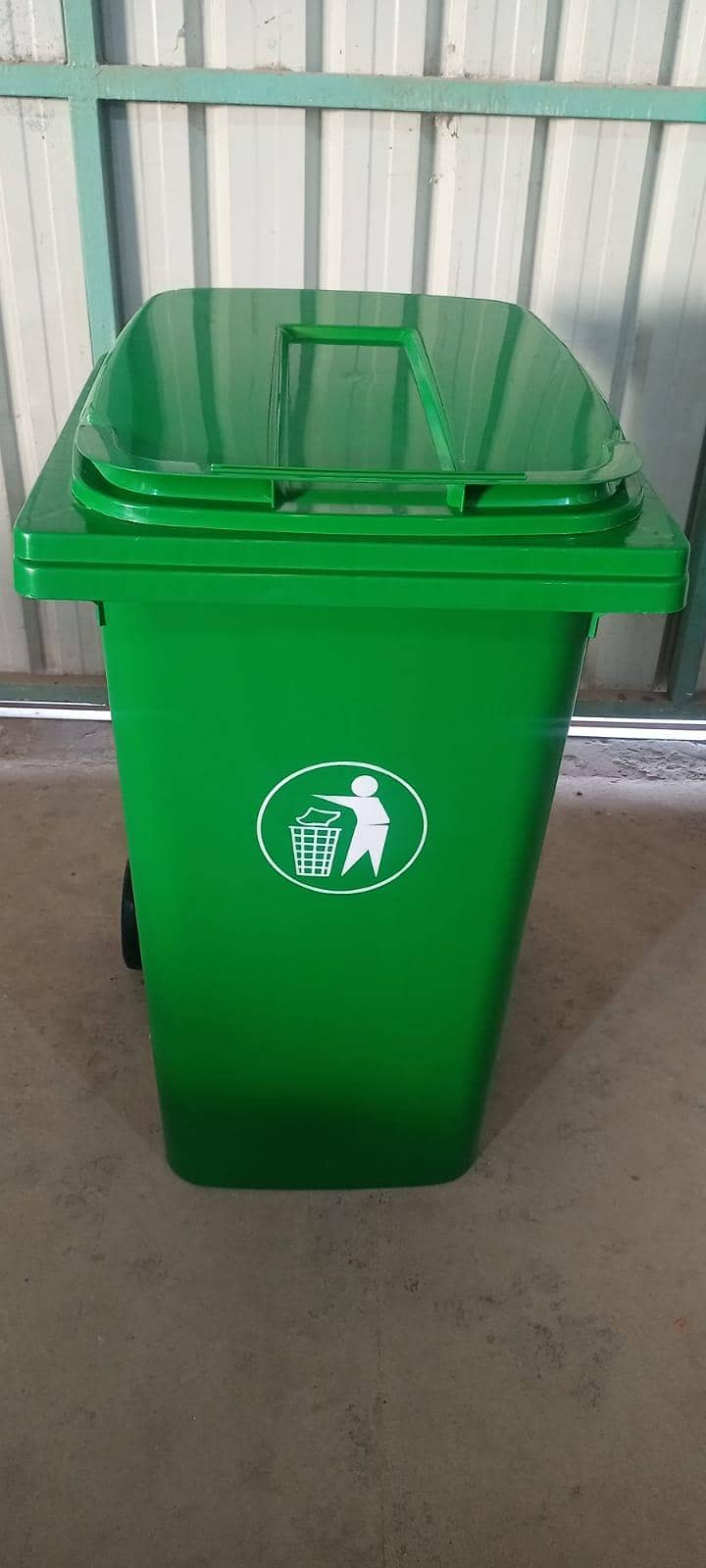 Plastic Dustbin 6
