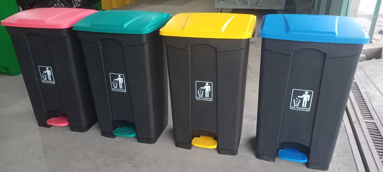 Plastic Dustbin 14