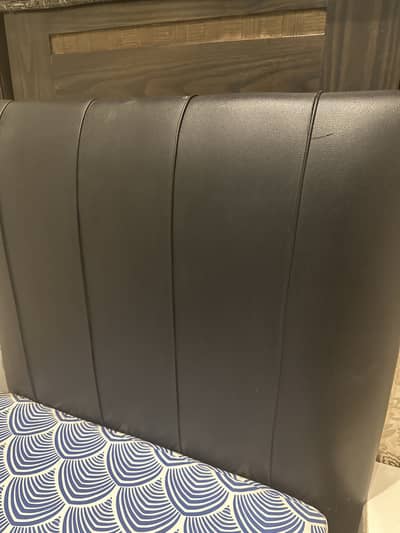 Single bed with MASTER FOAM 6ft mattress