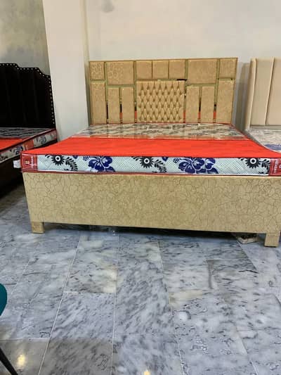 Beds / bed set / king size bed / wooden bed / double bed / poshish be