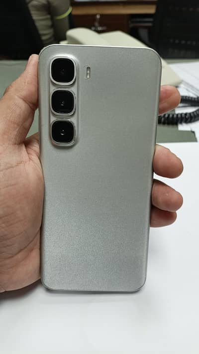 Infinix HOT 60 Pro Plus