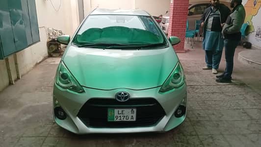 Toyota Aqua 2015