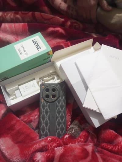 camon 30 panel chnge 8+8 256gb ha watsapp 03474168882