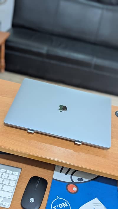 16 inch MacBook Pro 2019 | 16/512 4GB Card | Saadii Shop
