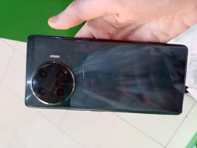 Tecno spark 20 pro plus