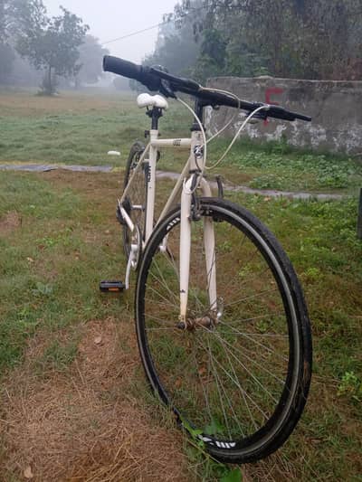 racing road cycle for sale good condition