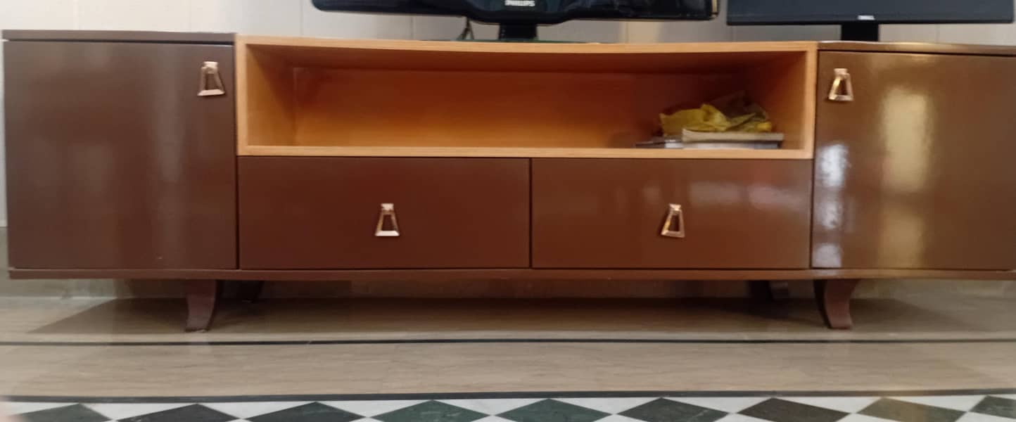 TV Unit 2