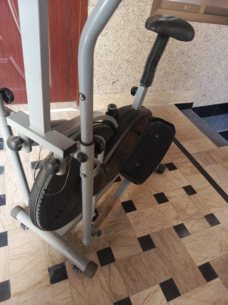 Eleptical exercise machine 1