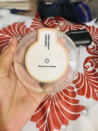 iPhone  Android wireless charger