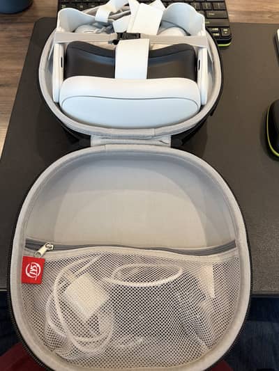 Oculus Quest 3 brand new condition