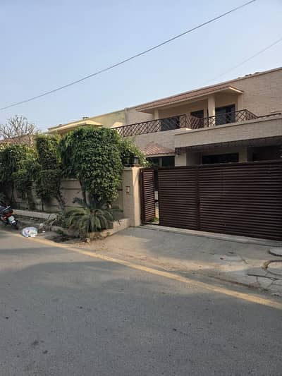 SD House 14 Marla For Sale In PAF Falcon Complex Gulberg 3