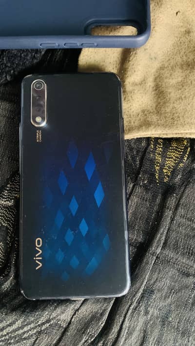 Vivo s1